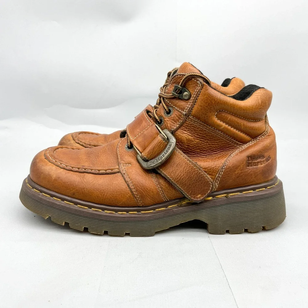 VTG Dr Martens 9444 Mens 9/ 10 Brown Leather Buckle Strap Moc Toe Boots MIE Y2K